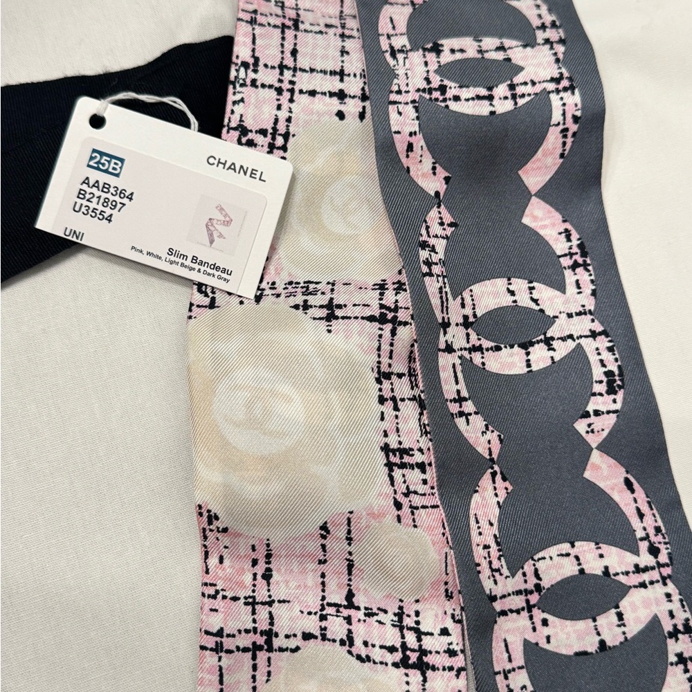 Chanel 2025B Fall Gray Pink Twilly Scarf Camellia Logo NWT Rare + Pouch - Picture 2 of 6